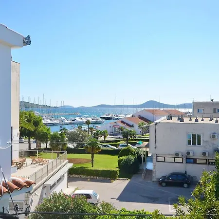 And Summercity Life * Vodice