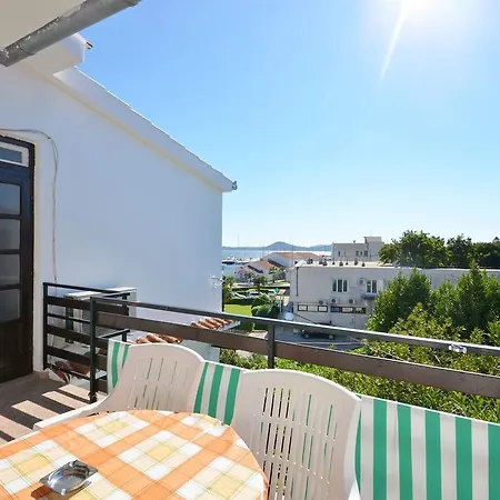 Apartment And Summercity Life Vodice